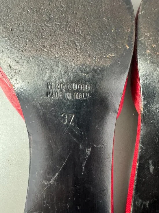 Marilena Red Leather Pointed-toe Kitty Heel Sandals, Size 37 - Picture 10 of 13